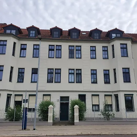Stilvolles Altbauapartment Mit Balkon In Uninaehe