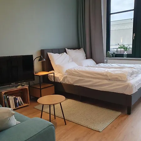 Stilvolles Altbauapartment Mit Balkon In Uninaehe Appartement *